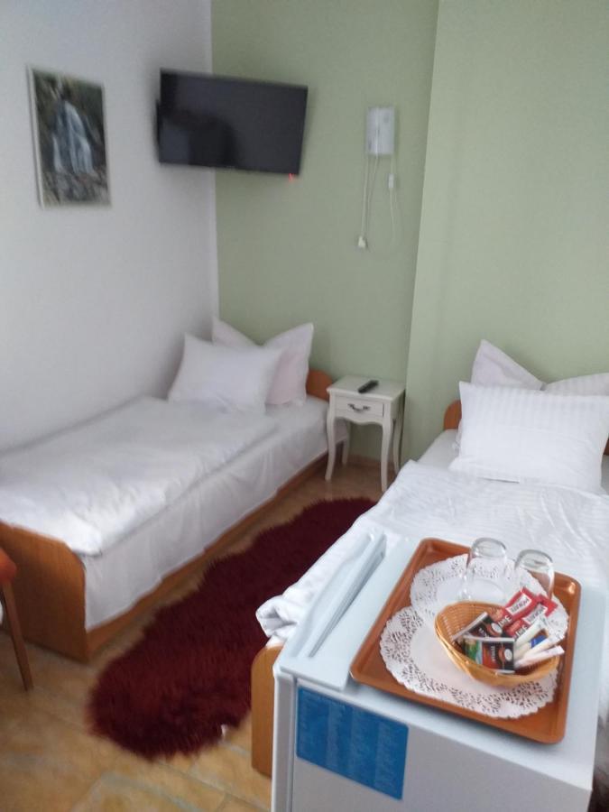 Pokoje Goscinne Simon Mielno  Esterno foto